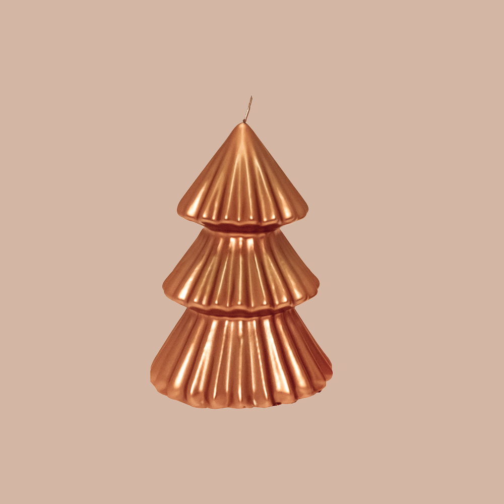 Die exklusiven Graziani Kerzen im Weihnachtsbaum Motiv, sind durch ihren besonderen Glanz und brilliante Farbe ein echter Hingucker in jedem zu Hause. Sie werden mit über 200 Jahren Tradition von Hand in Italien gefertigt.