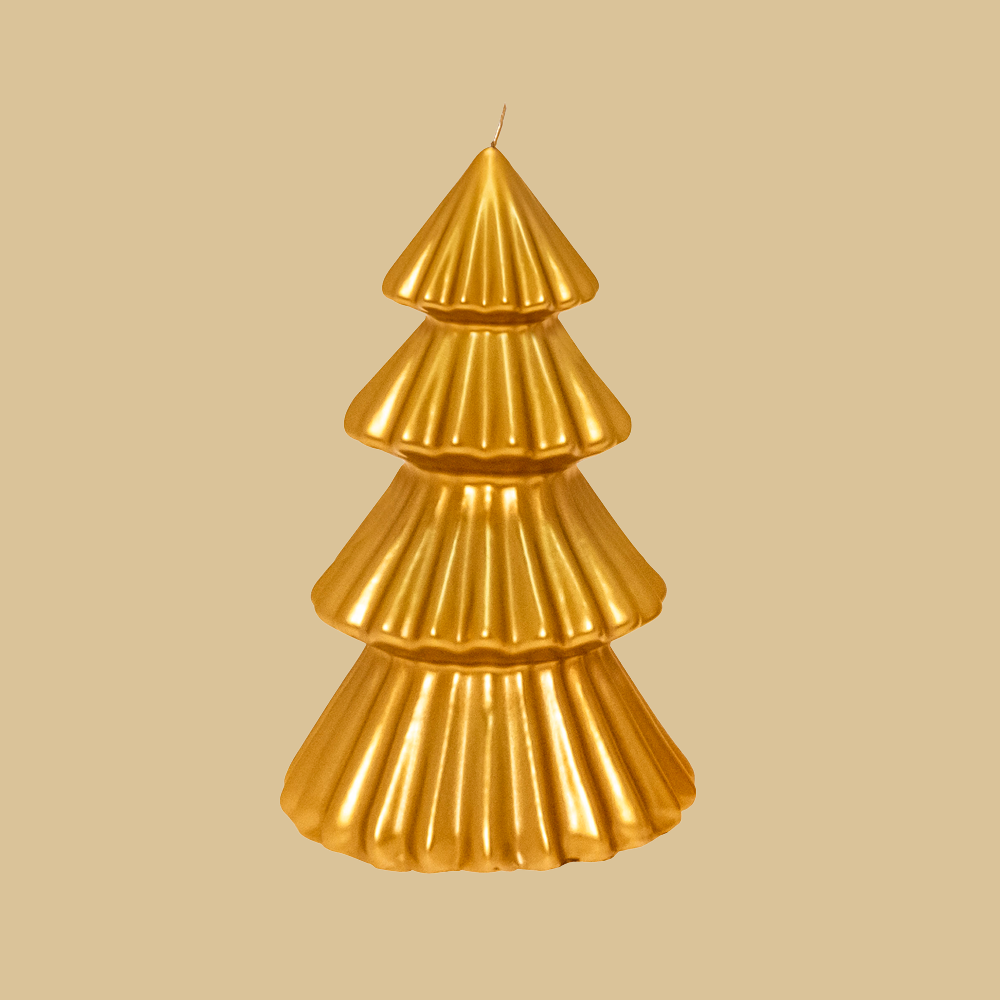Die exklusiven Graziani Kerzen gold im Weihnachtsbaum Motiv, sind durch ihren besonderen Glanz und brilliante Farbe ein echter Hingucker in jedem zu Hause. Sie werden mit über 200 Jahren Tradition von Hand in Italien gefertigt.