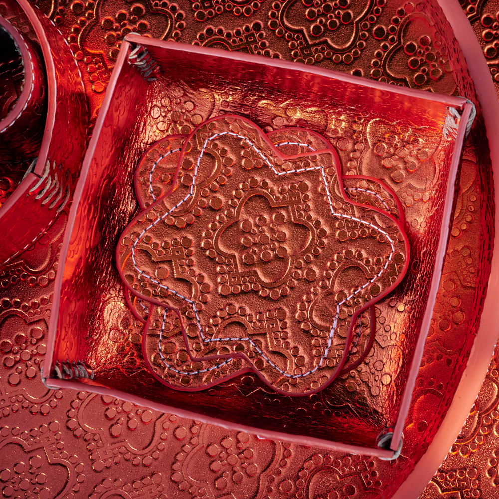 Untersetzer ICON aus Leder geprägt - amber