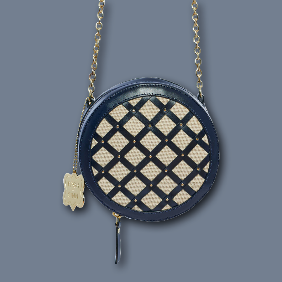 Handgemachte Crossbody-Tasche &#39;Jacy&#39; in navy aus Büffelleder