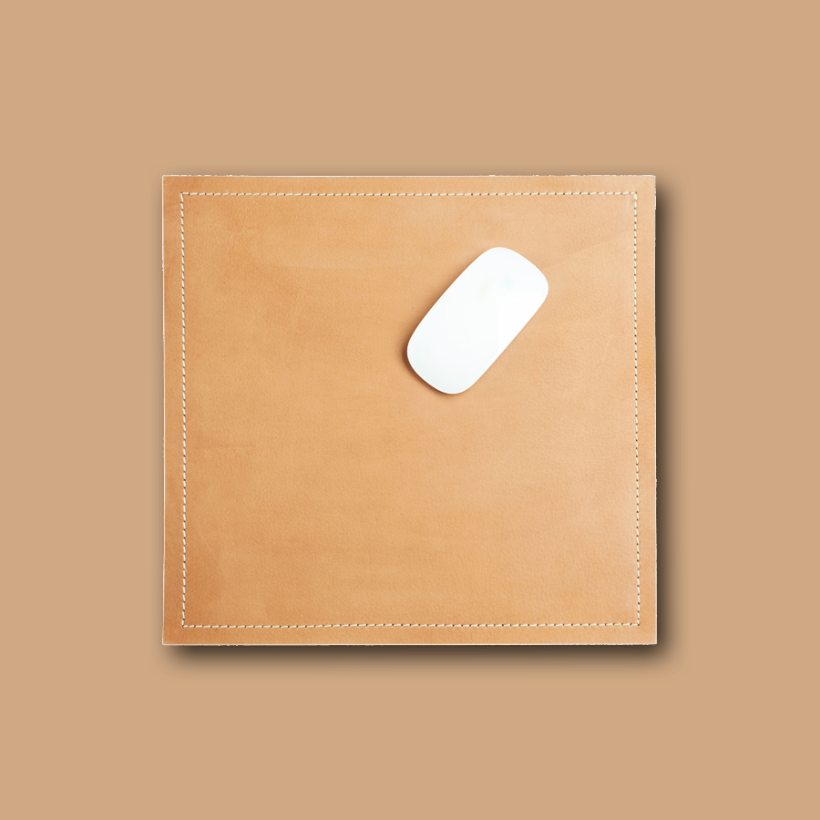 Mausmatte oder Mouse Pad aus Leder in camel
