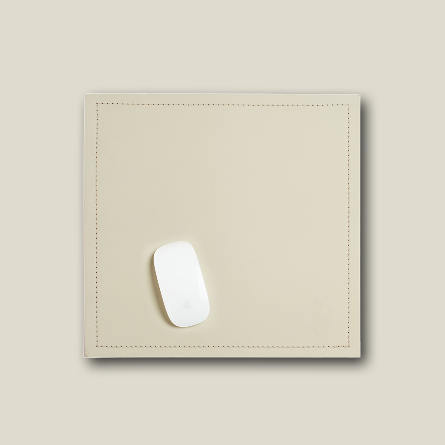 Mausmatte oder Mouse Pad aus Leder in foggy