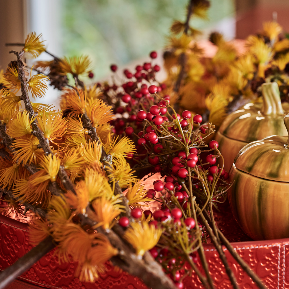Artificial flower pine needle branch with cones - green