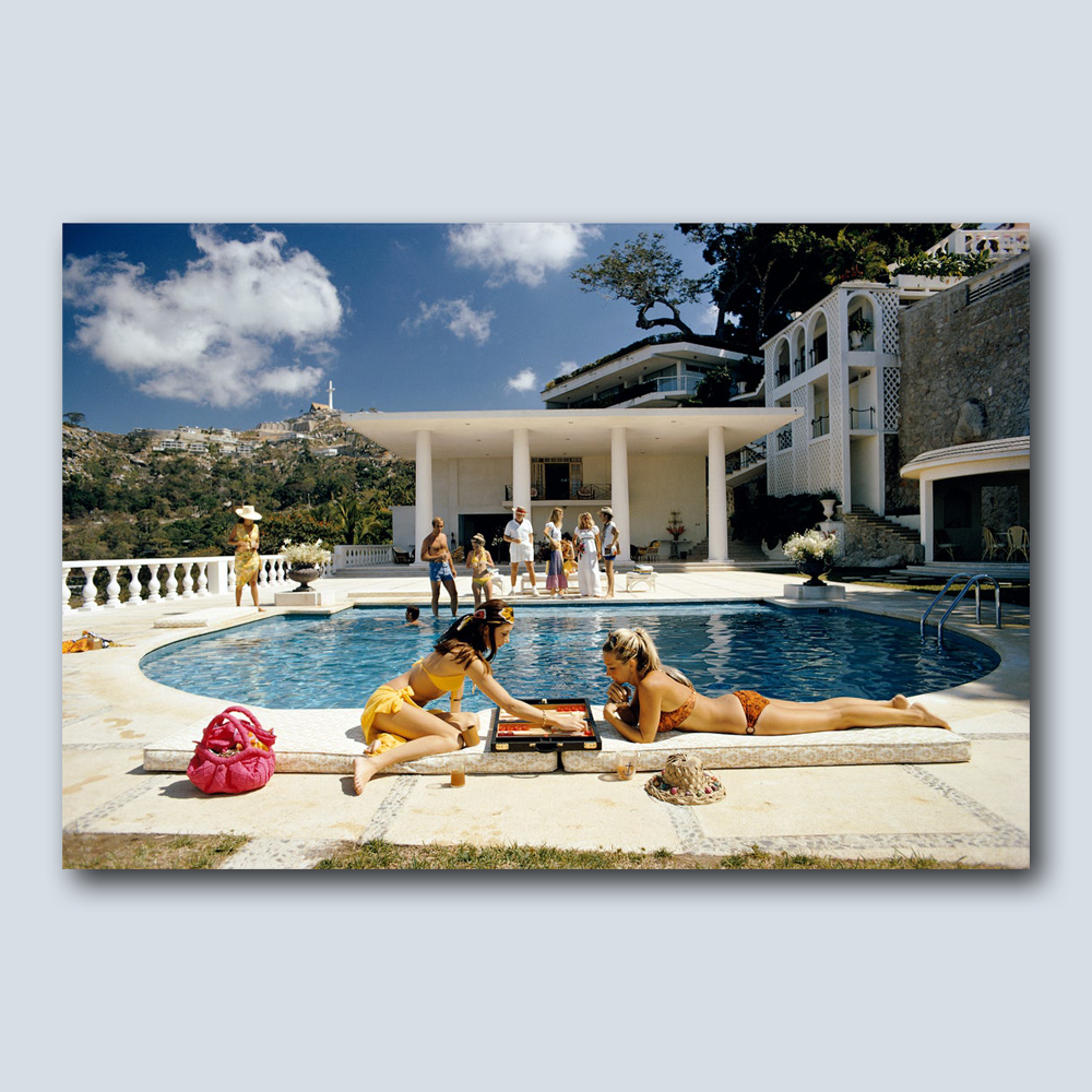 Gäste in der Villa Nirvana, Eigentum von Oscar Obregon, in Las Brisas, Acapulco, Mexiko, 1972.