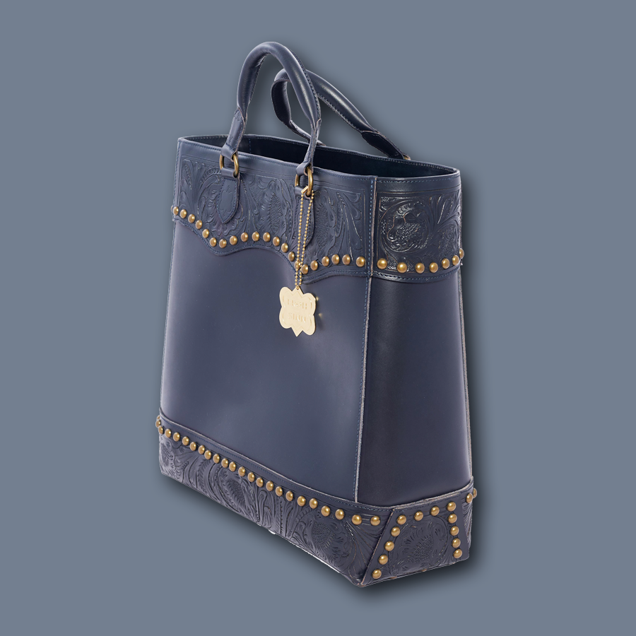 Handgemachte Handtasche &#39;Shania&#39; in navy aus Büffelleder