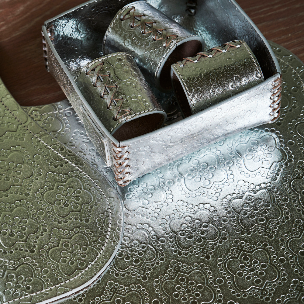 Accessory box ICON embossed leather - silver